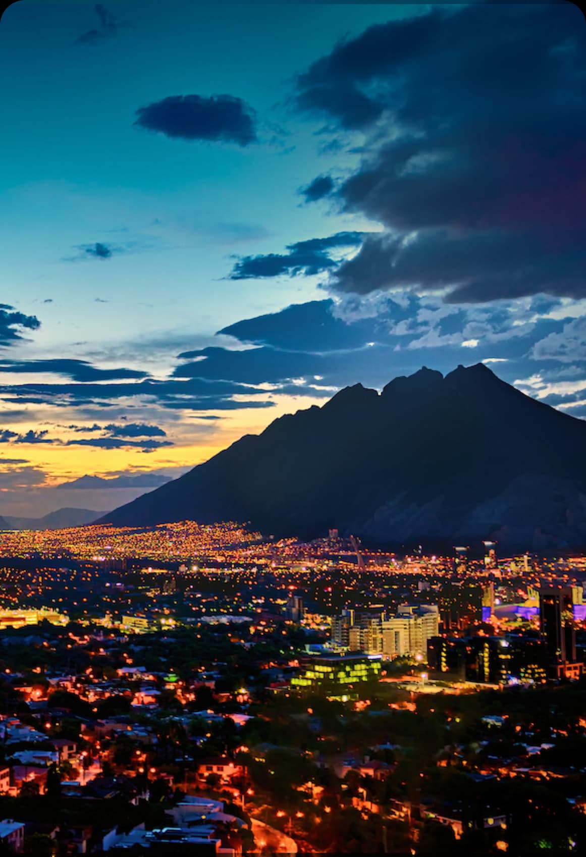 Cerro de la silla, en Monterrey, Nuevo León, México